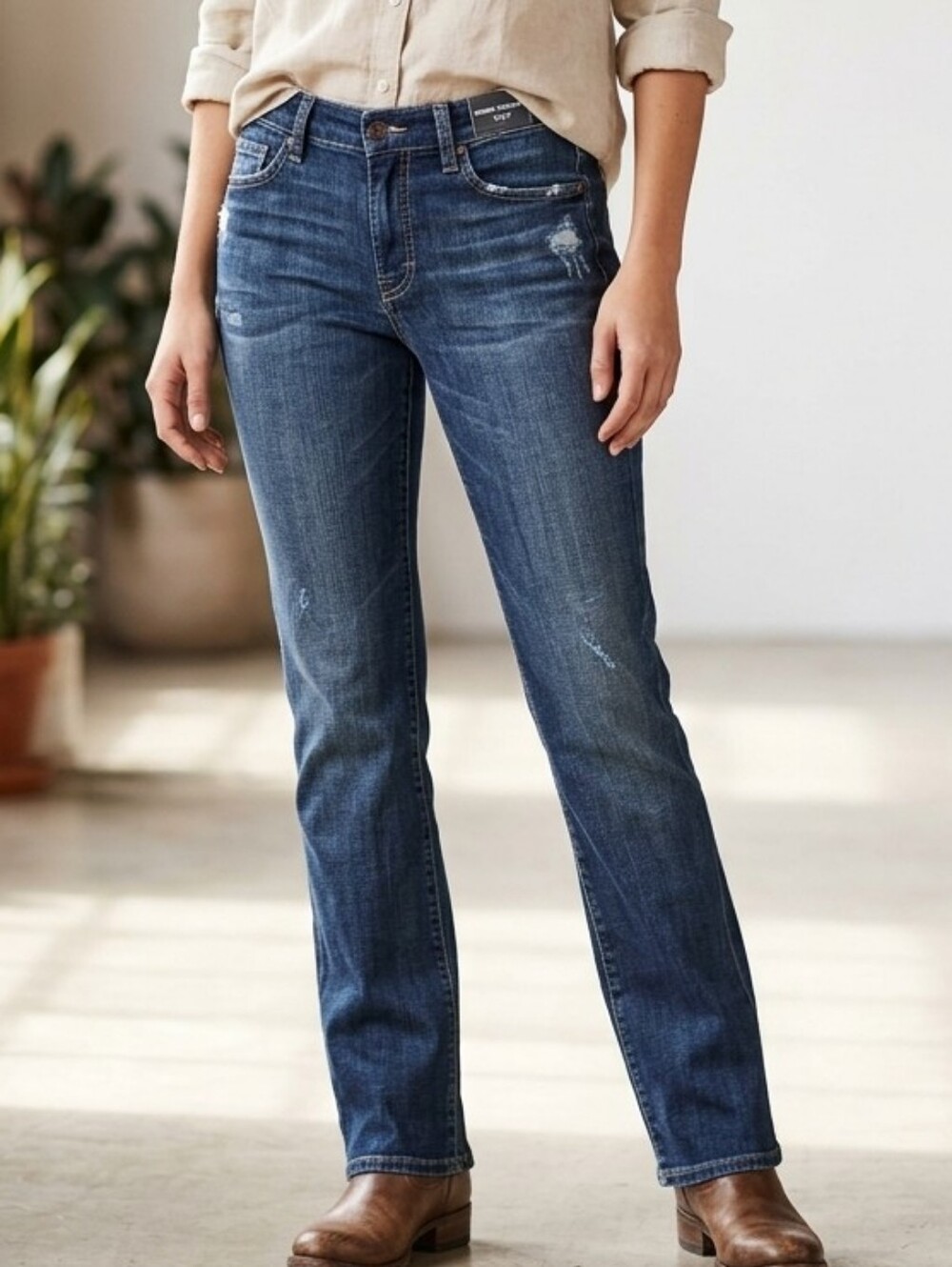 7 For All Mankind Kimmie Straight Leg Distressed Jeans Size 27